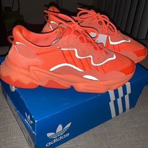 Ozweego J shoes